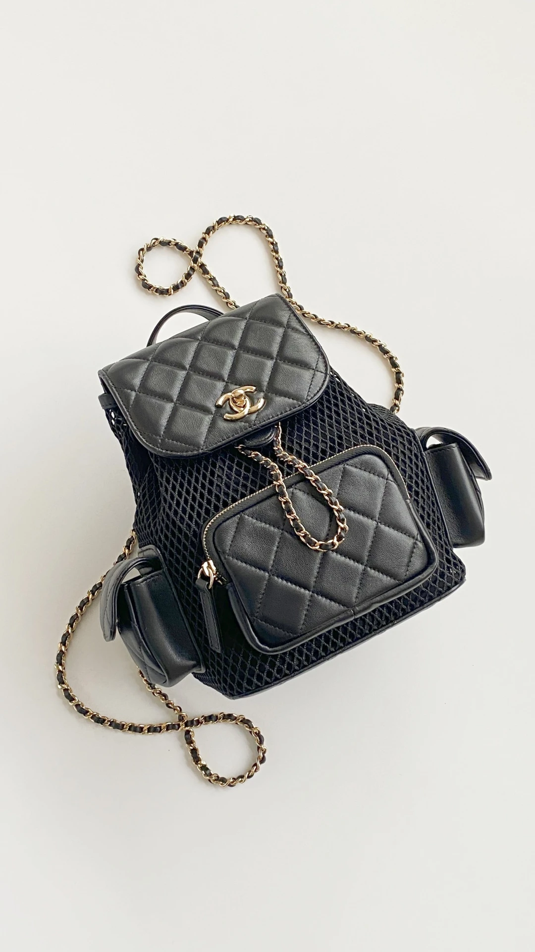 샤넬 25SS 메시, 샤이니 램스킨 & 골드톤 메탈 백팩