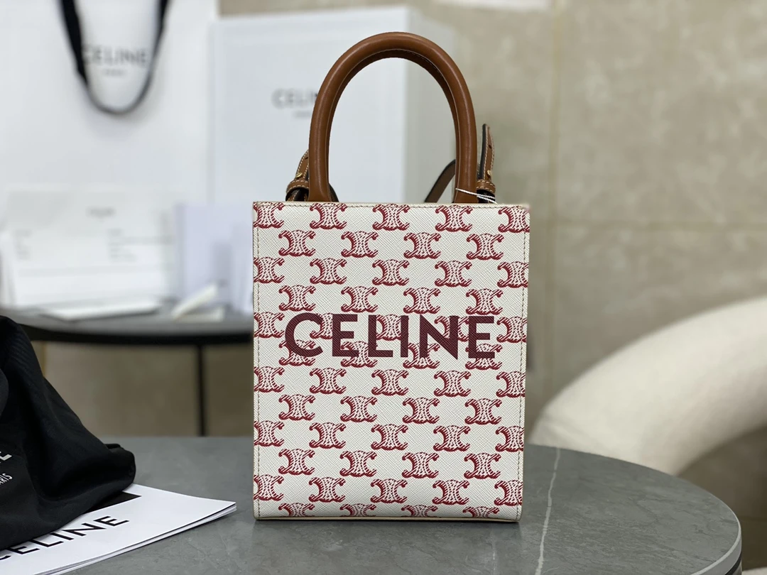 셀린느 샤이니 버티컬 카바스 캔버스백 194372