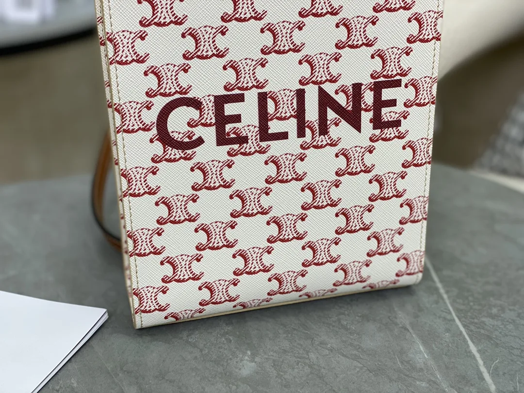 셀린느 샤이니 버티컬 카바스 캔버스백 194372