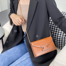 셀린느 퀴르 트리오페 월렛 체인 숄더백 탄 10J733