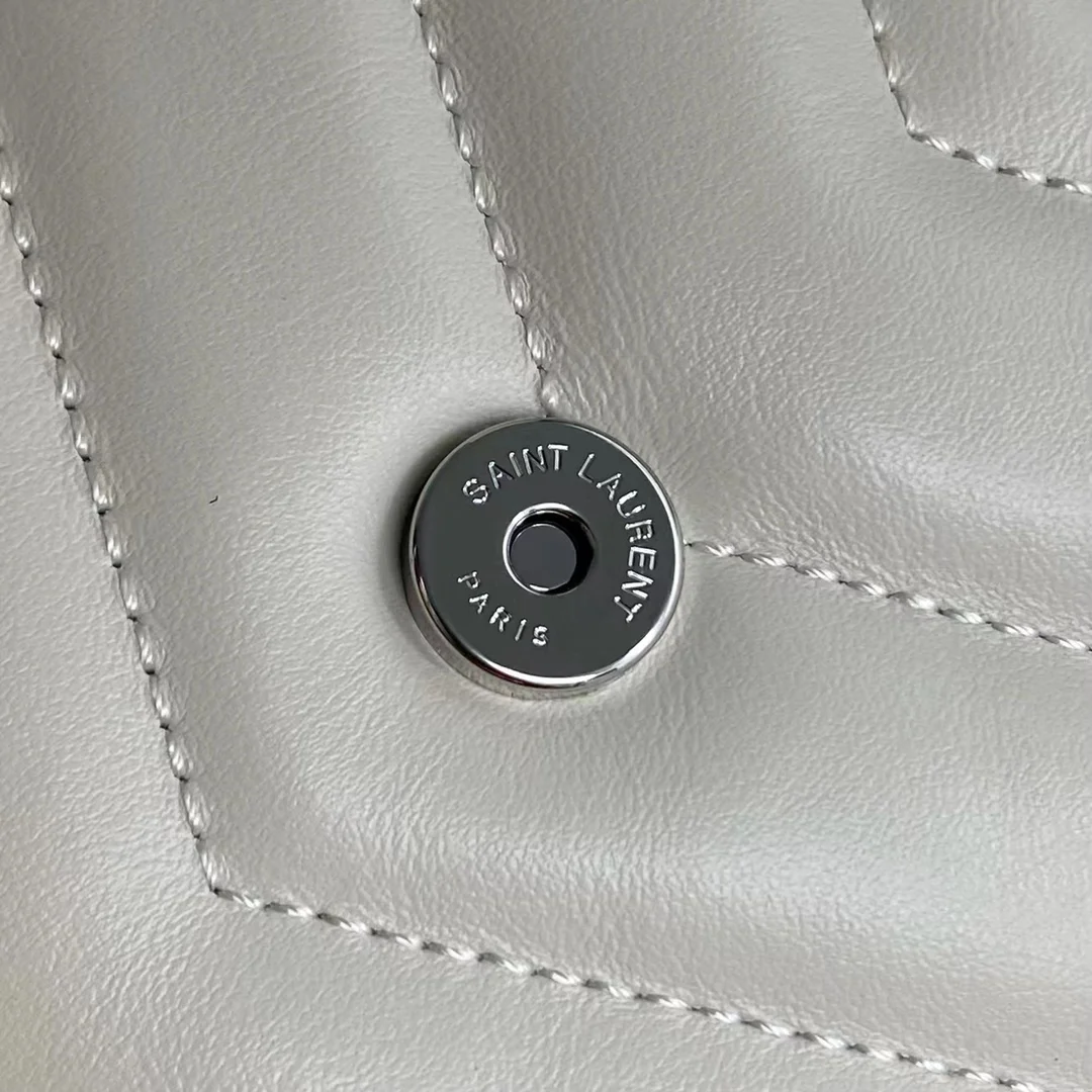 생로랑 모노그램 루루 토이 숄더백 화이트 은장 467072