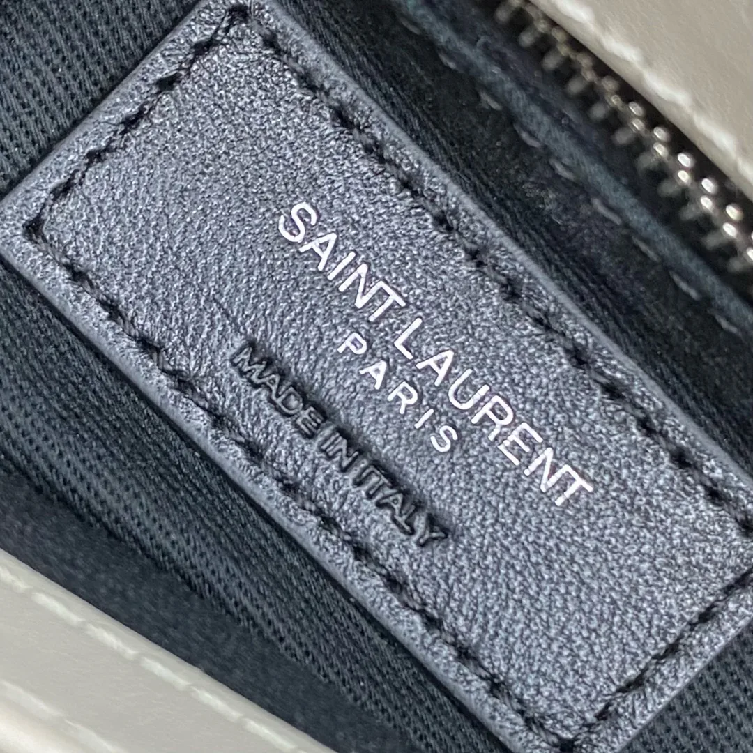 생로랑 모노그램 루루 토이 숄더백 화이트 은장 467072