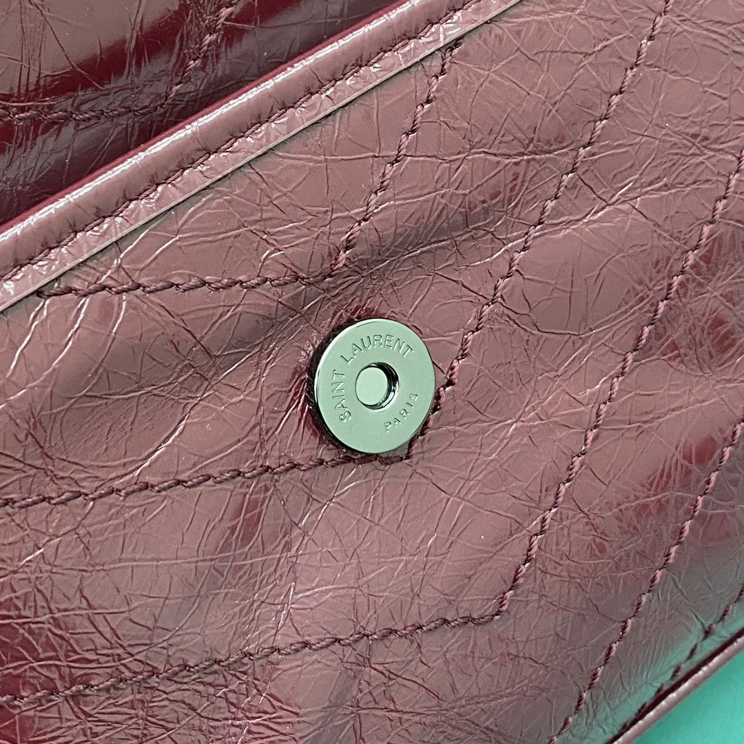 공장 생로랑 여성 니키 미디움 체인 숄더백 버건디 498894