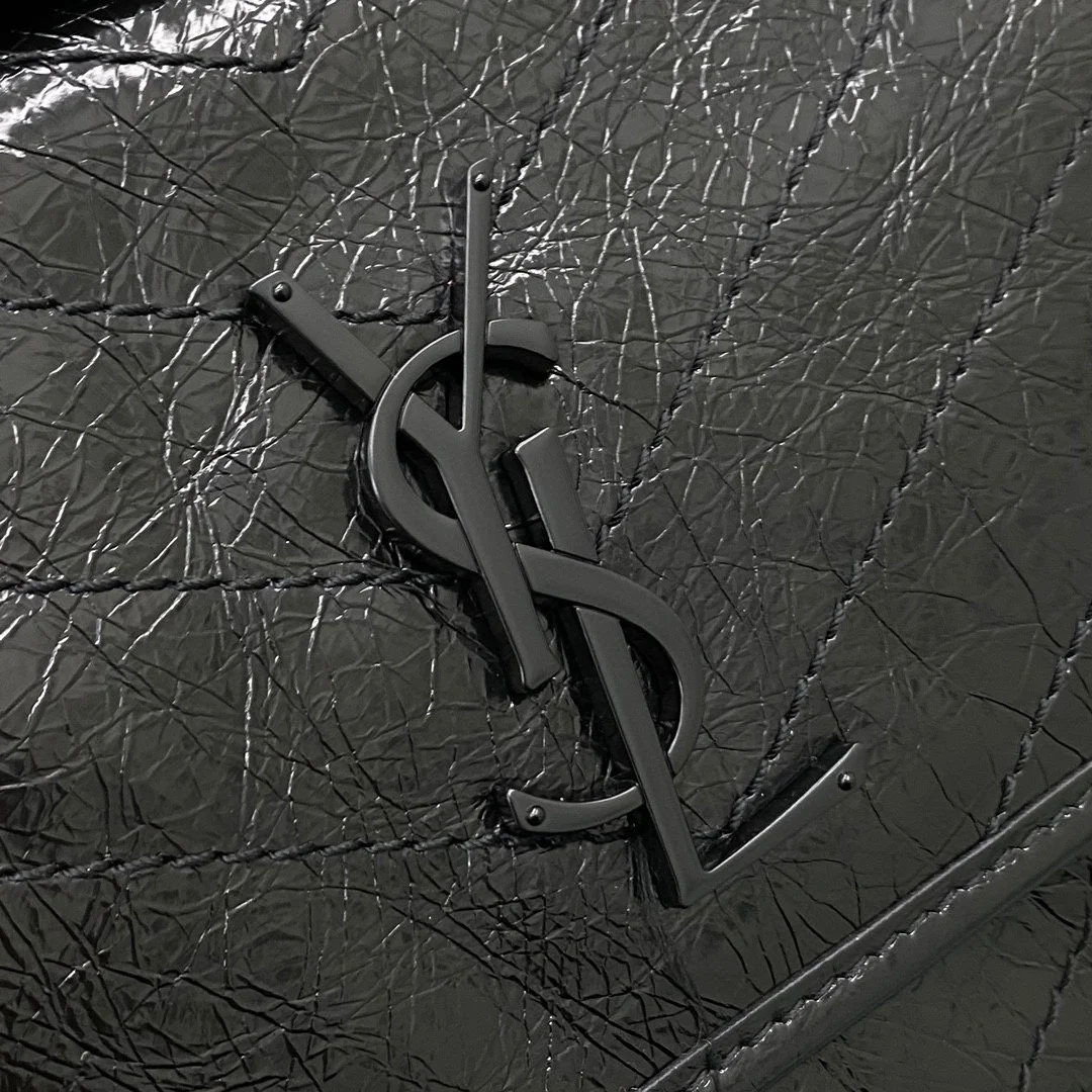 공장 생로랑 여성 니키 미디움 체인 숄더백 블랙 498894