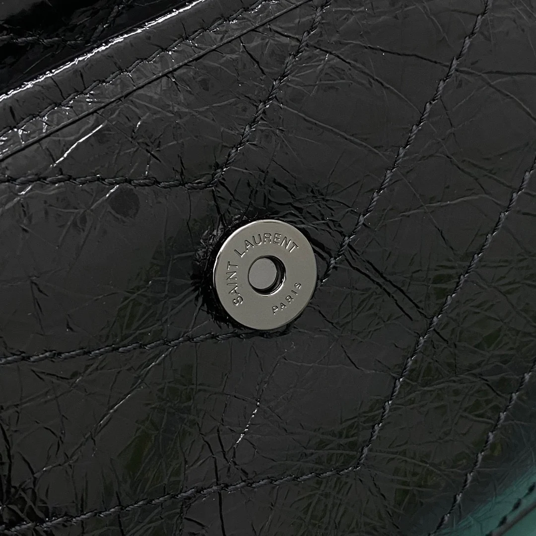 공장 생로랑 여성 니키 미디움 체인 숄더백 블랙 498894