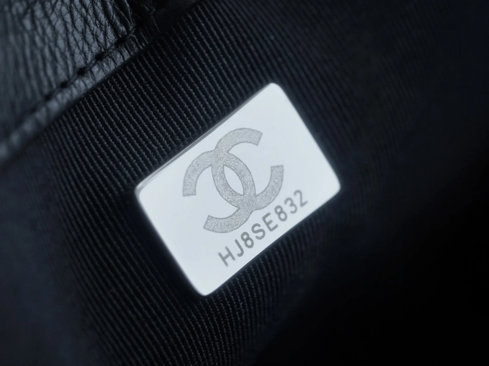 팬더샵 샤넬 보이백 캐비어 블랙 은장 미디움