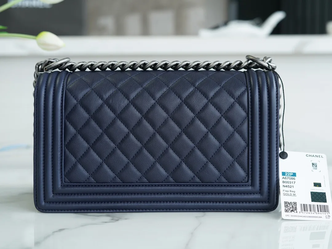 팬더샵 샤넬 보이백 캐비어 다크 네이비 은장 스몰