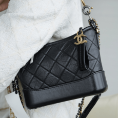 팬더샵 샤넬 클래식 가브리엘 호보 백 스몰 블랙