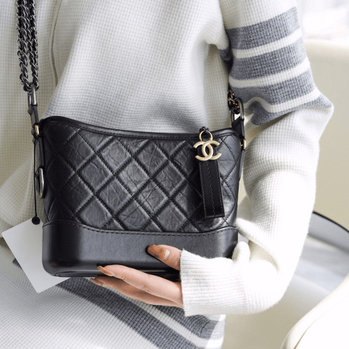 팬더샵 샤넬 클래식 가브리엘 호보 백 스몰 블랙