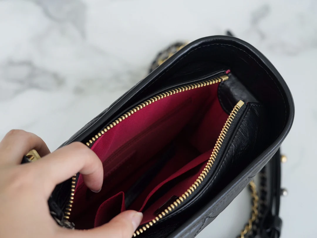 팬더샵 샤넬 클래식 가브리엘 호보 백 스몰 블랙