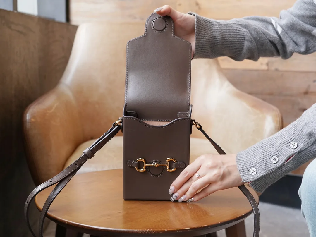 구찌 홀스빗 1955 미니백 브라운 625615