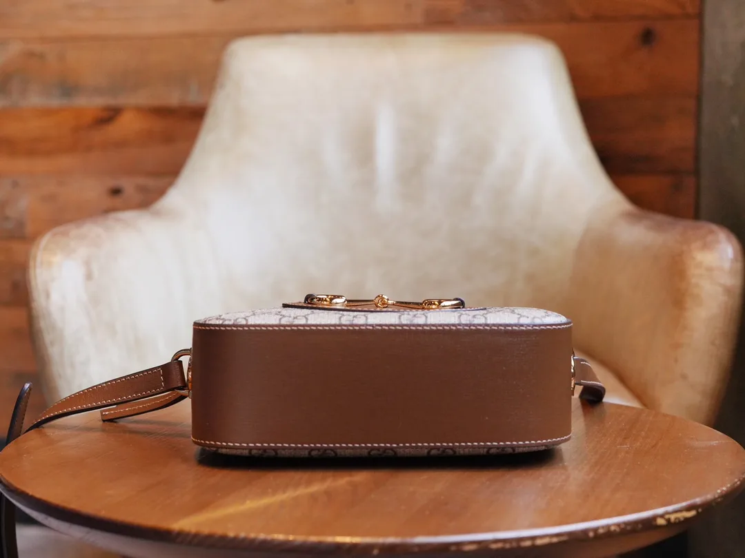 구찌 홀스빗 1955 크로스 숄더백 gg 슈프림 캔버스 760196