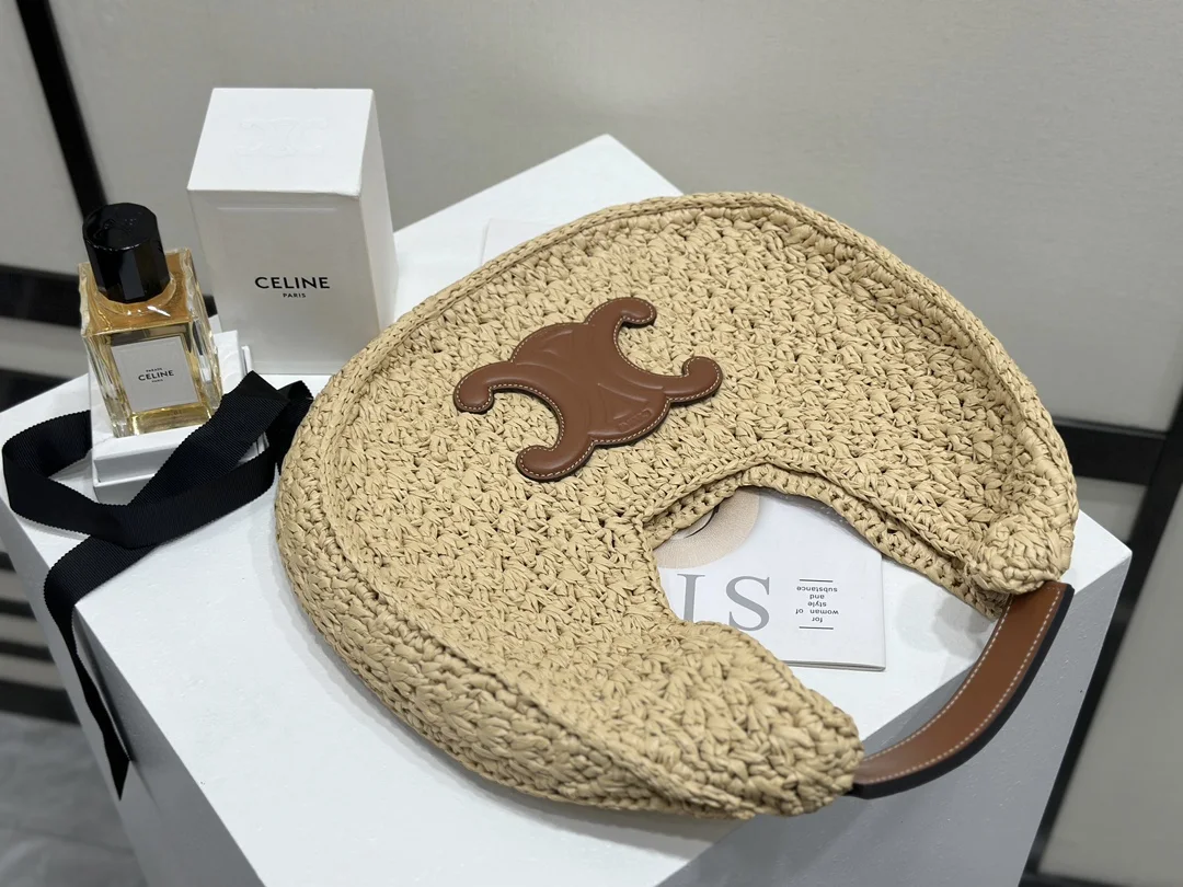 셀린느 그란데비타 여성 클래식 파니에 라피아 호보백 112772