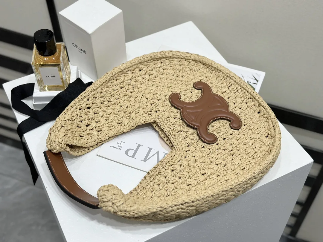 셀린느 그란데비타 여성 클래식 파니에 라피아 호보백 112772