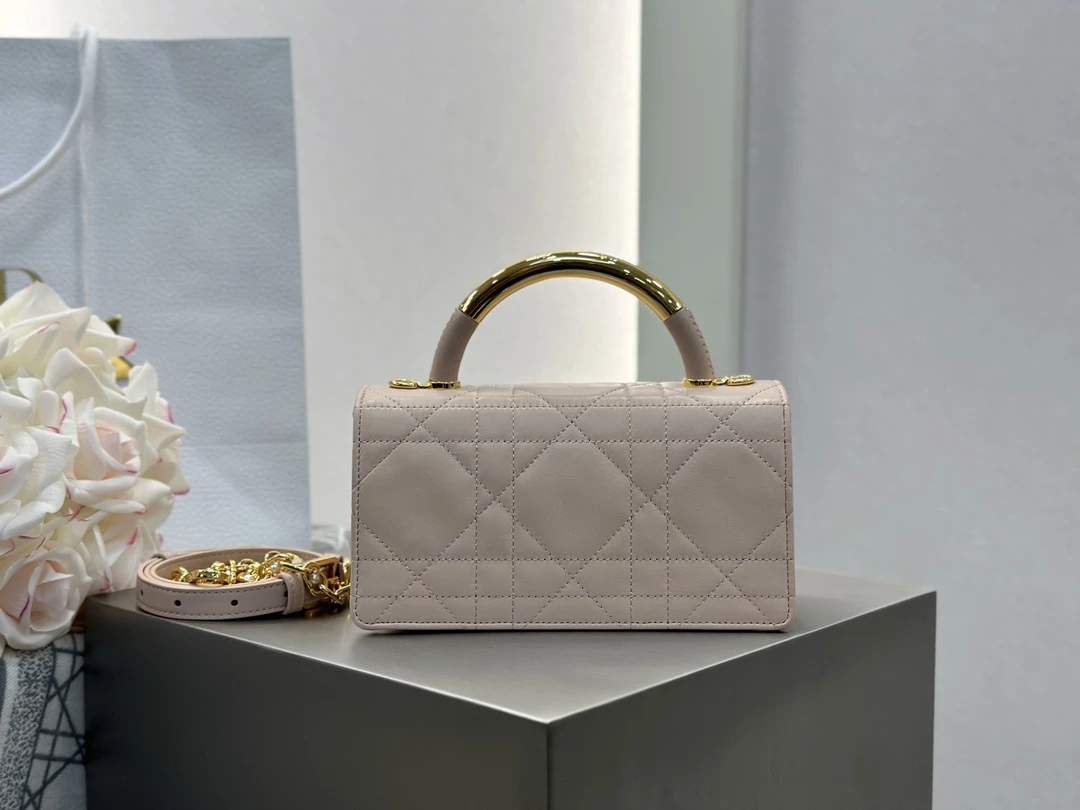 디올 미니 앙쥬 백 매크로까나쥬 핑크