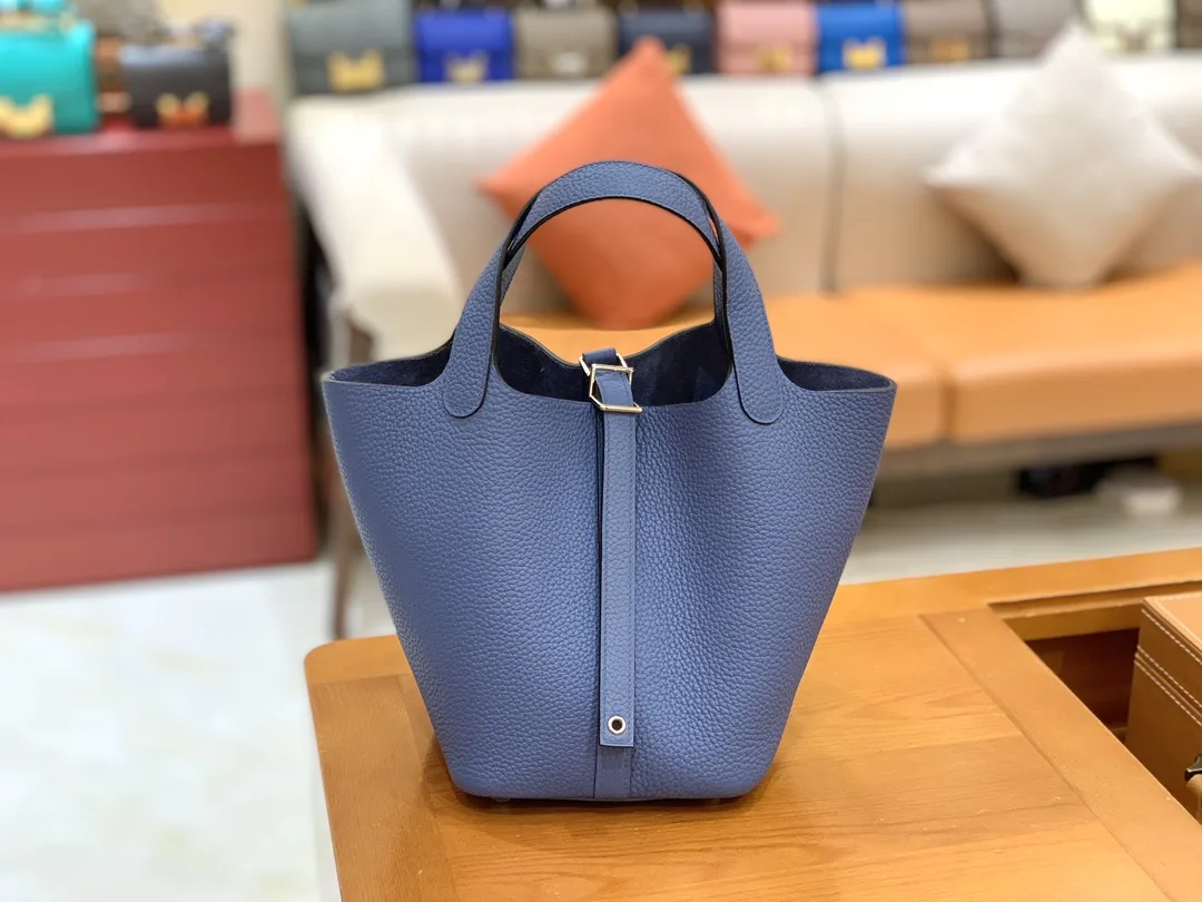 그린엘 에르메스 피코탄 18 브라이트 블루 골드 버클