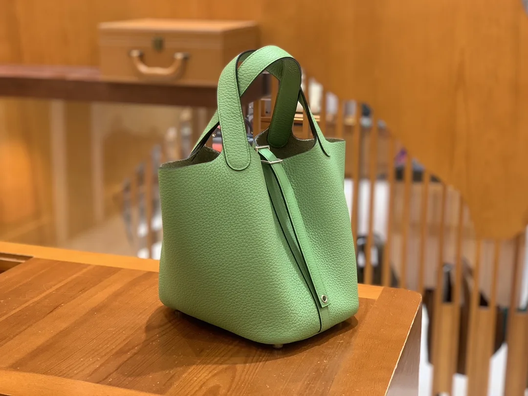 그린엘 에르메스 피코탄 18 아보카도 그린 실버 버클