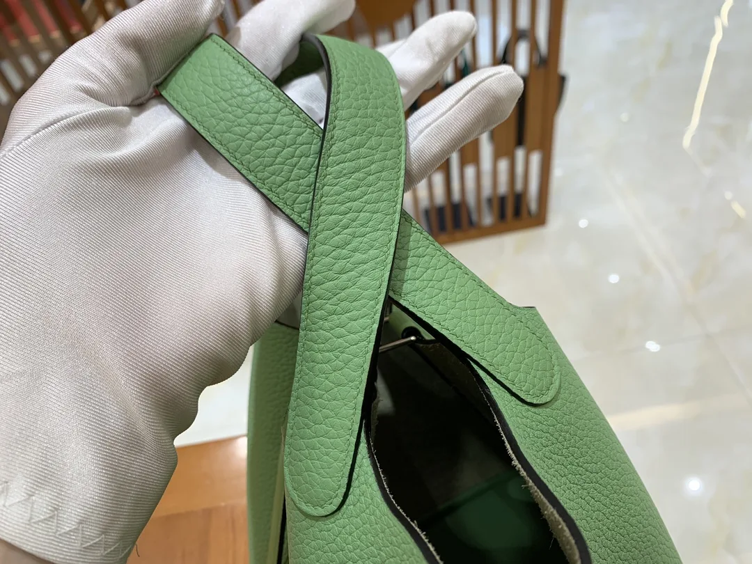 그린엘 에르메스 피코탄 18 아보카도 그린 실버 버클