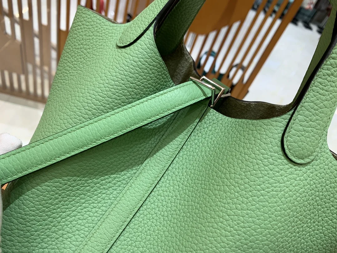 그린엘 에르메스 피코탄 18 아보카도 그린 실버 버클