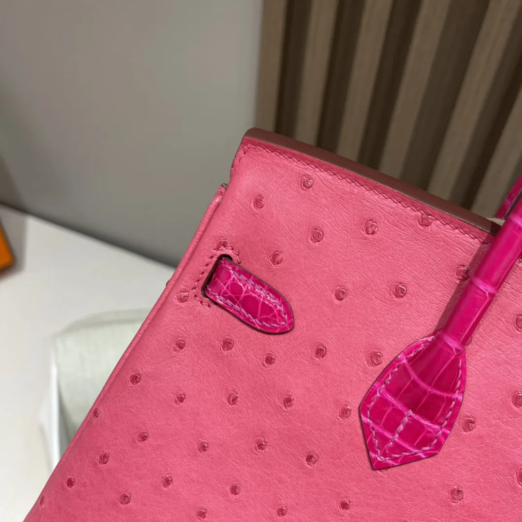 반수공 에르메스 버킨백 25 핑크 금장 타조가죽 샤이니 악어가죽 핸들