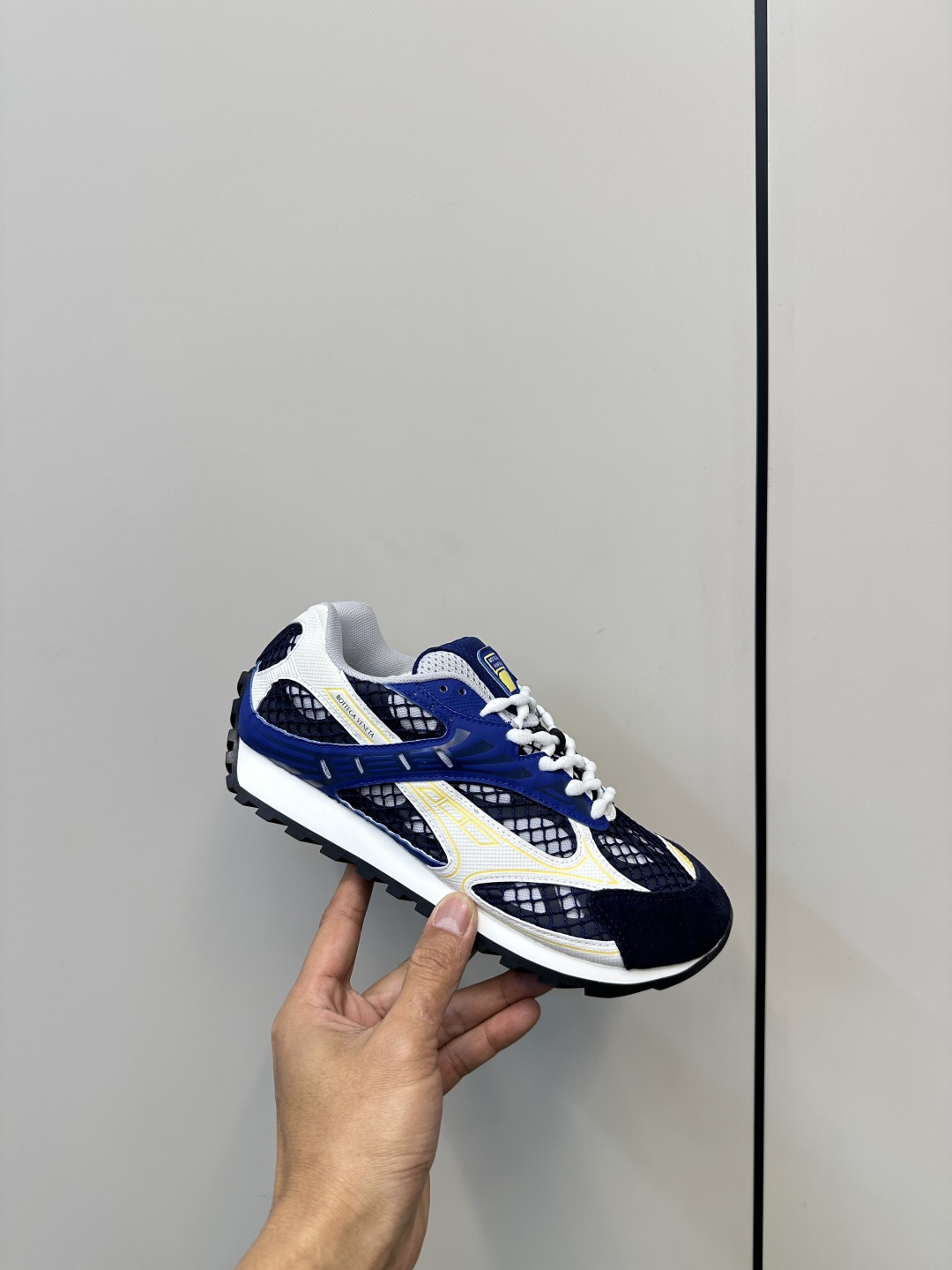 보테가베네타 오르빗 스니커즈 블루