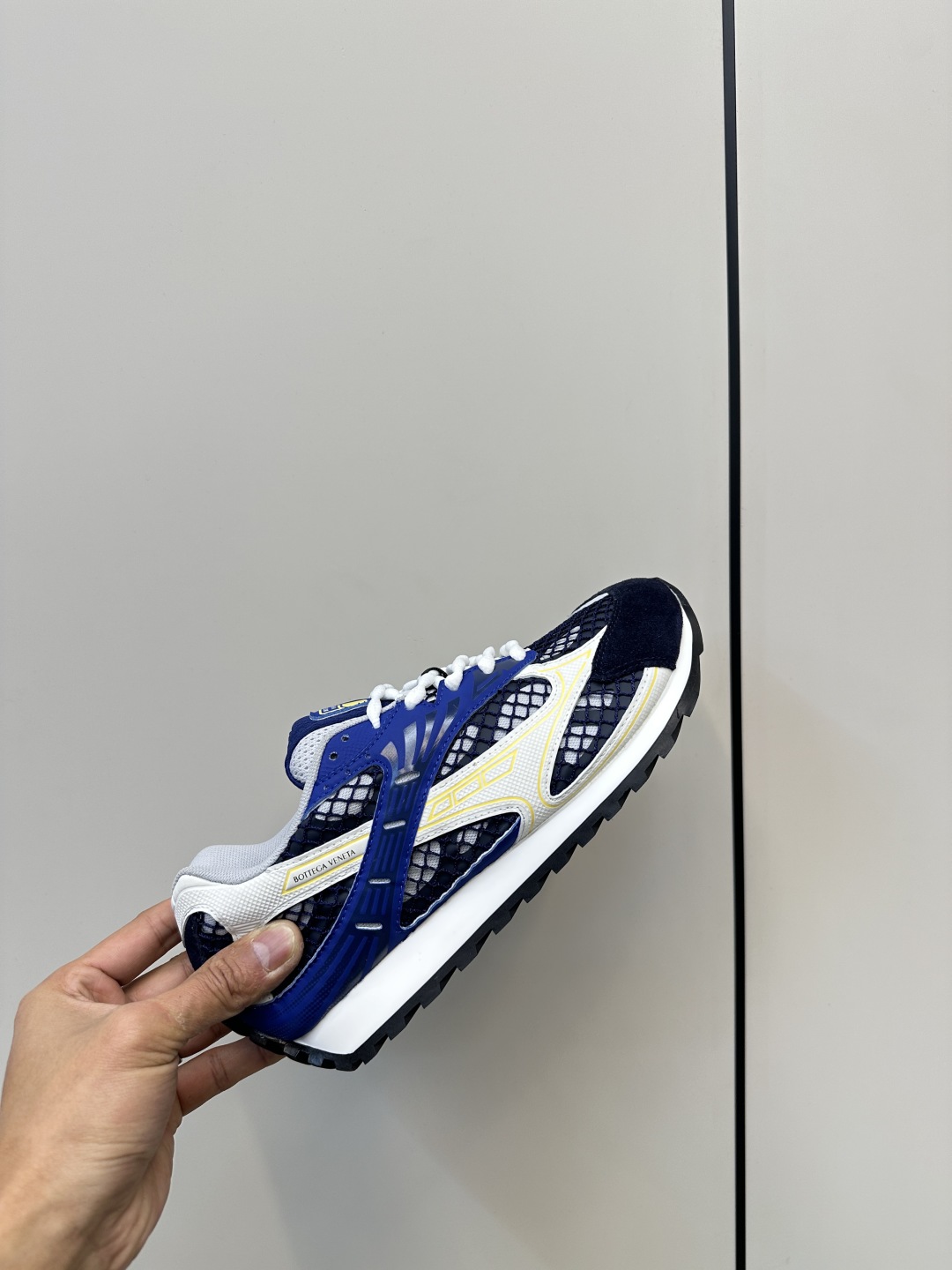 보테가베네타 오르빗 스니커즈 블루