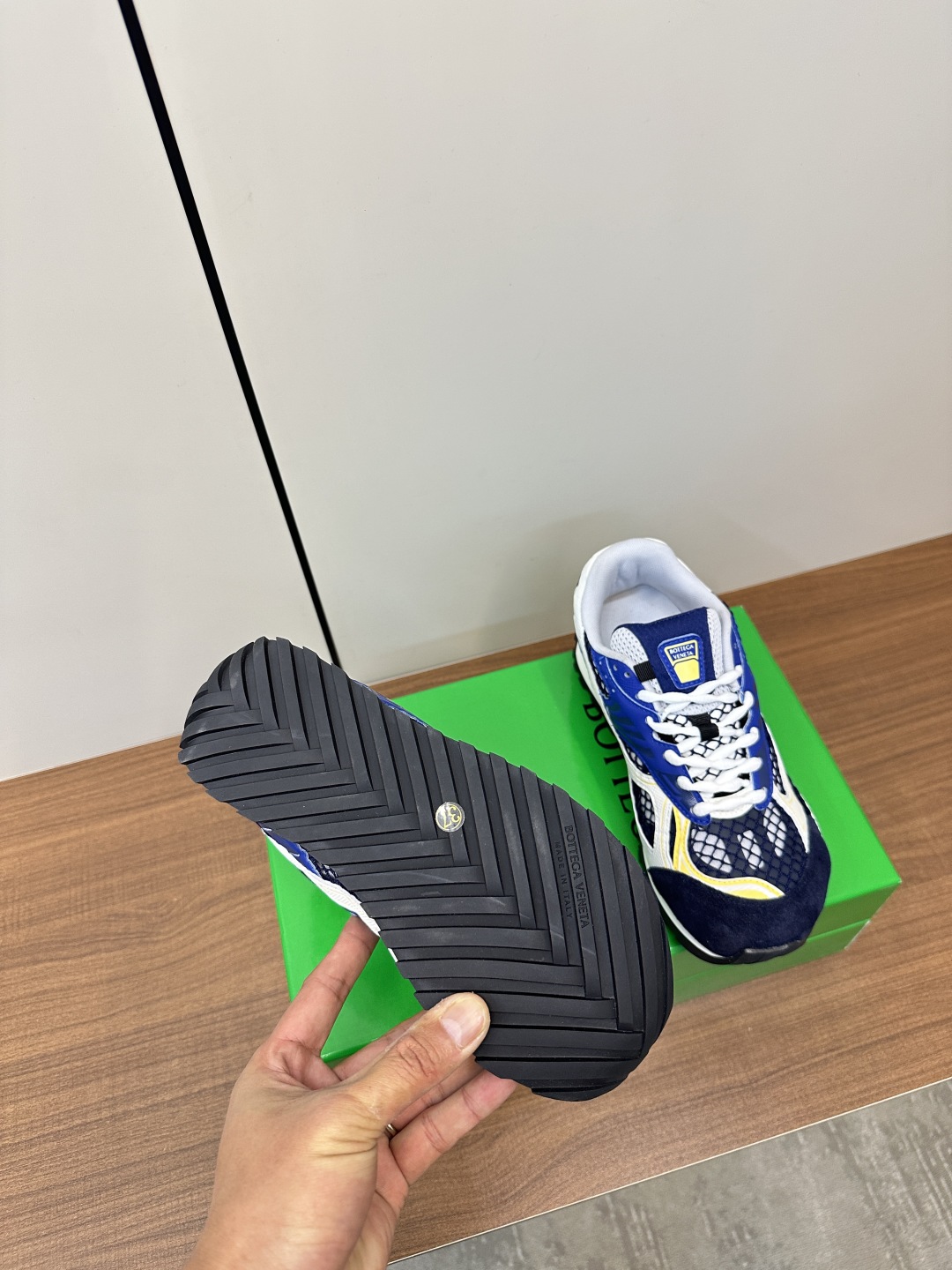 보테가베네타 오르빗 스니커즈 블루