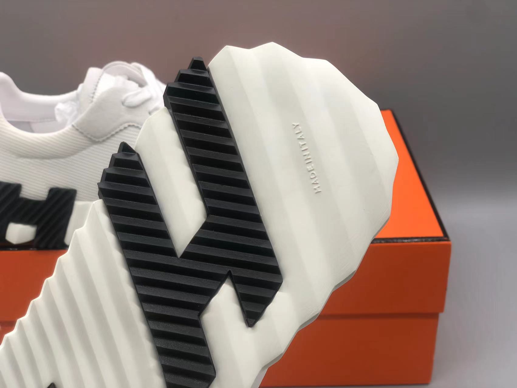 에르메스 바운싱 스니커즈 화이트/블랙