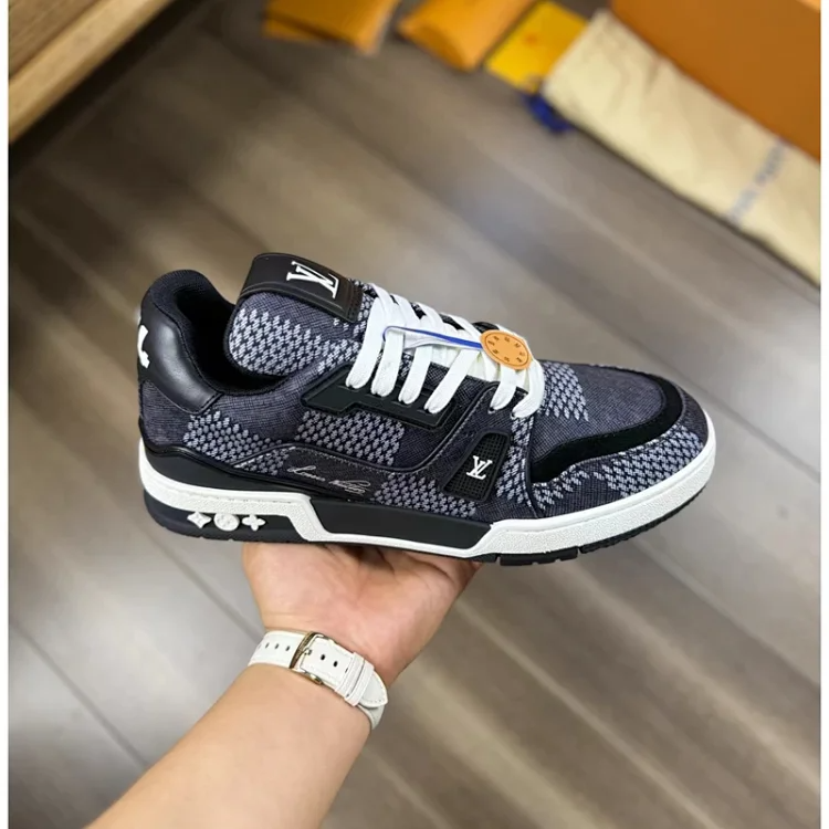 루이비통 베벌리 힐스 스니커즈 블랙