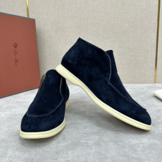 로로피아나 스웨이드 오픈 워크 처카 부츠 네이비