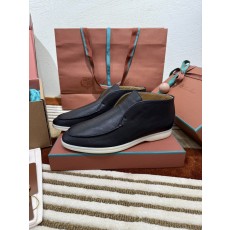 로로피아나 레더 오픈 워크 처카 부츠 블랙