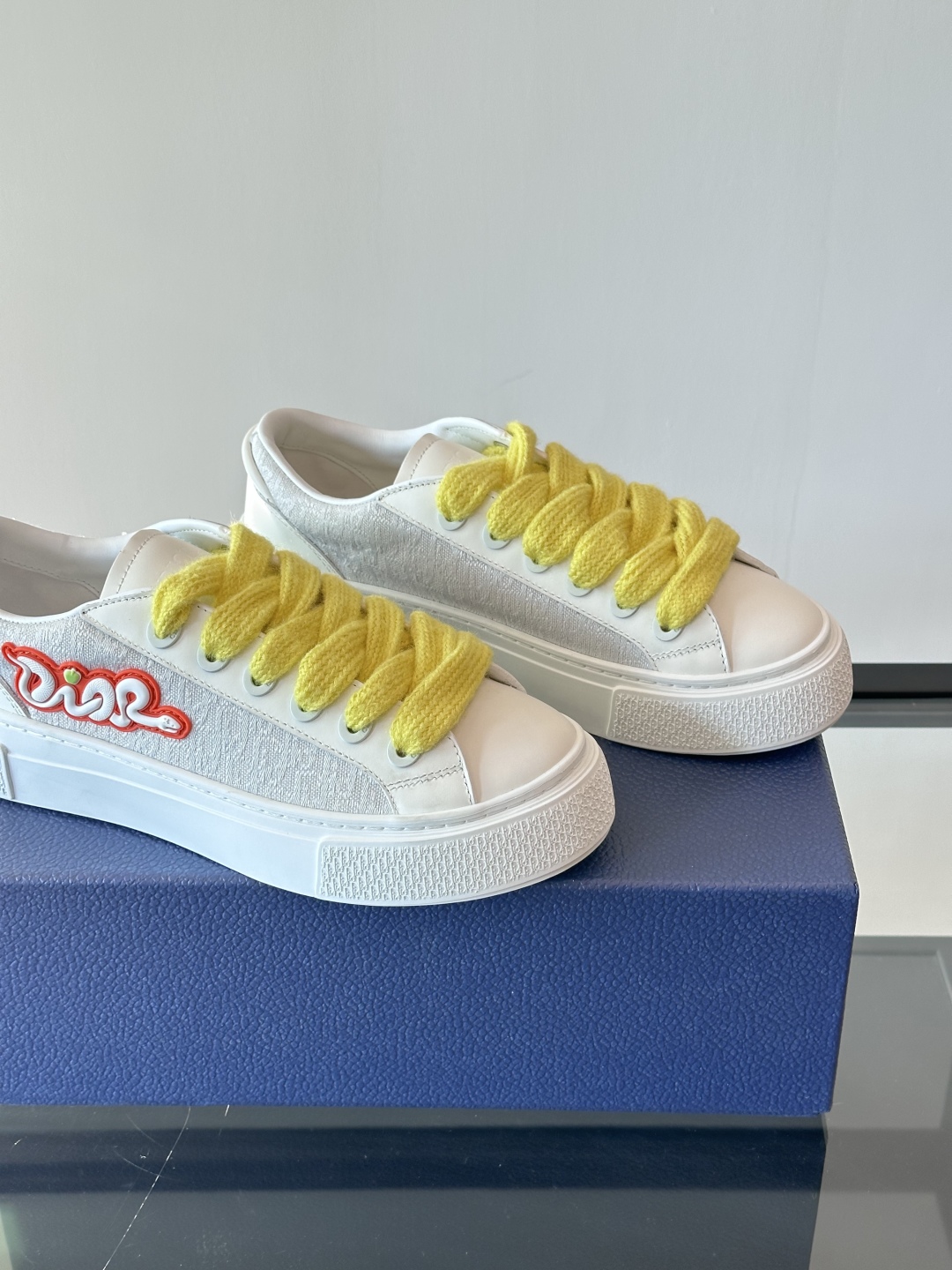 디올 B33 스니커즈 화이트