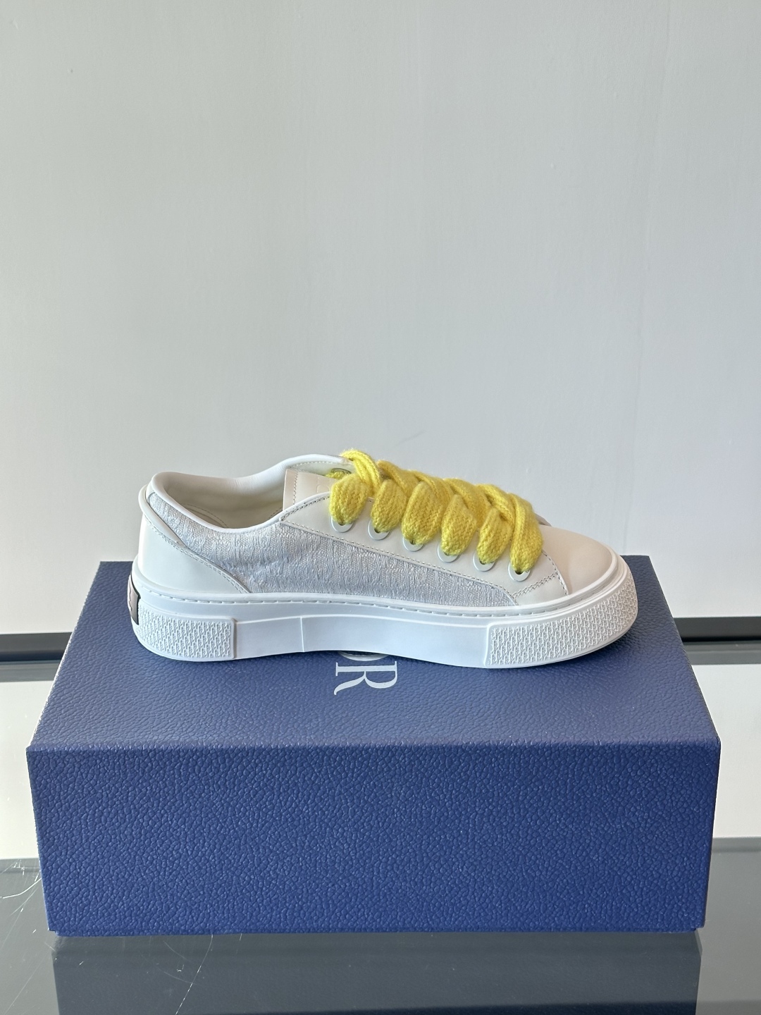 디올 B33 스니커즈 화이트