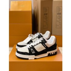 루이비통 LV 트레이너 스니커즈 블랙