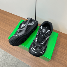 보테가베네타 오르빗 스니커즈 블랙