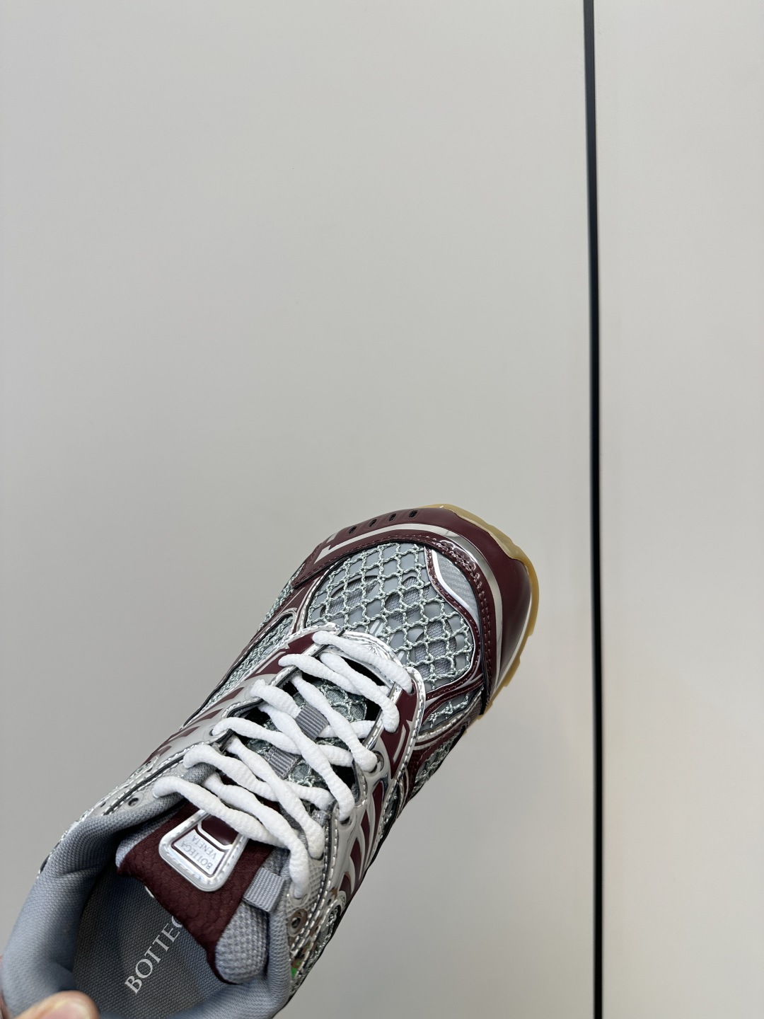 보테가베네타 오르빗 스니커즈 버건디