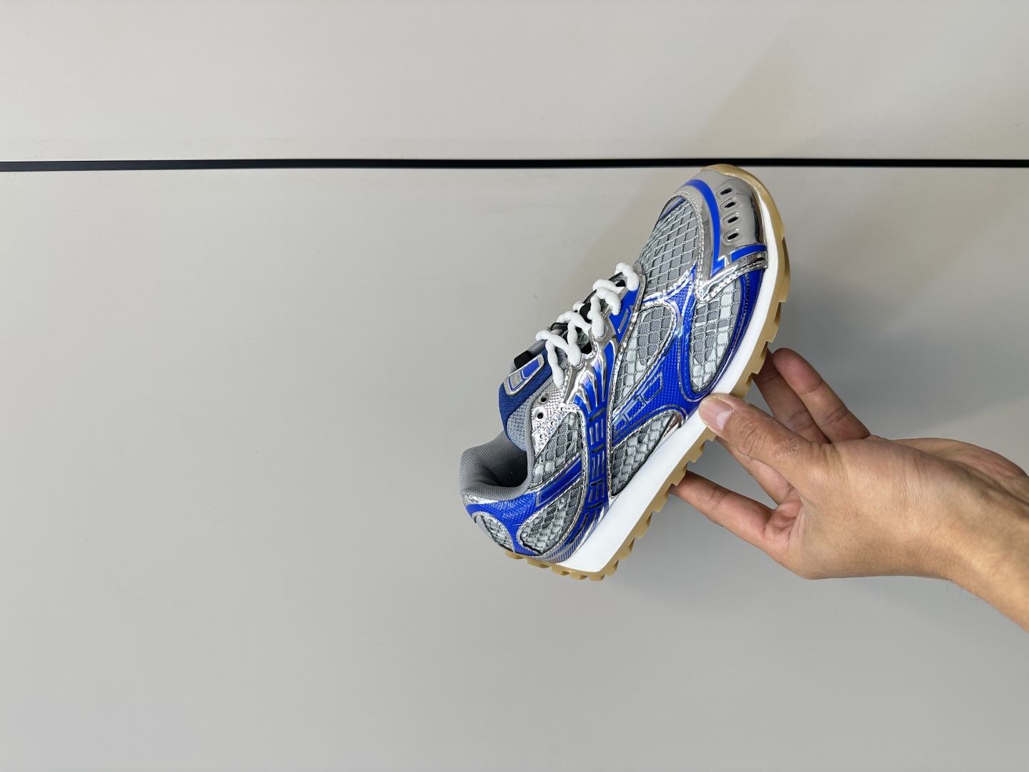 보테가베네타 오르빗 스니커즈 크루즈 블루