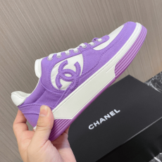 샤넬 스웨이드 키드스킨 & 퍼플 화이트 스니커즈