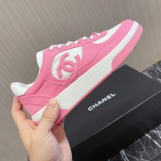 샤넬 스웨이드 키드스킨 & 핑크 화이트 스니커즈