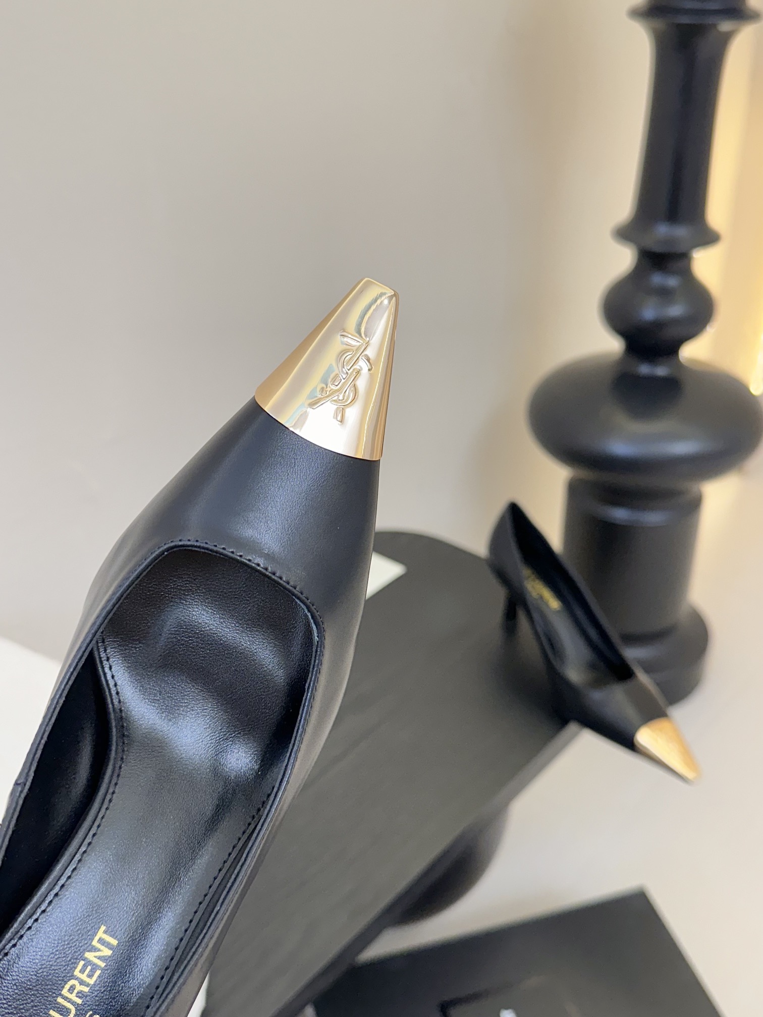 생로랑 슬링백 펌프스 스무스 가죽